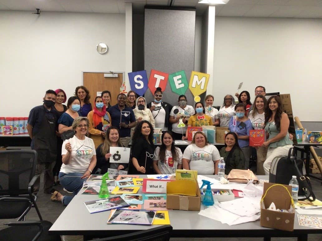 Head Start staff and CSUS JumpStart student volunteers